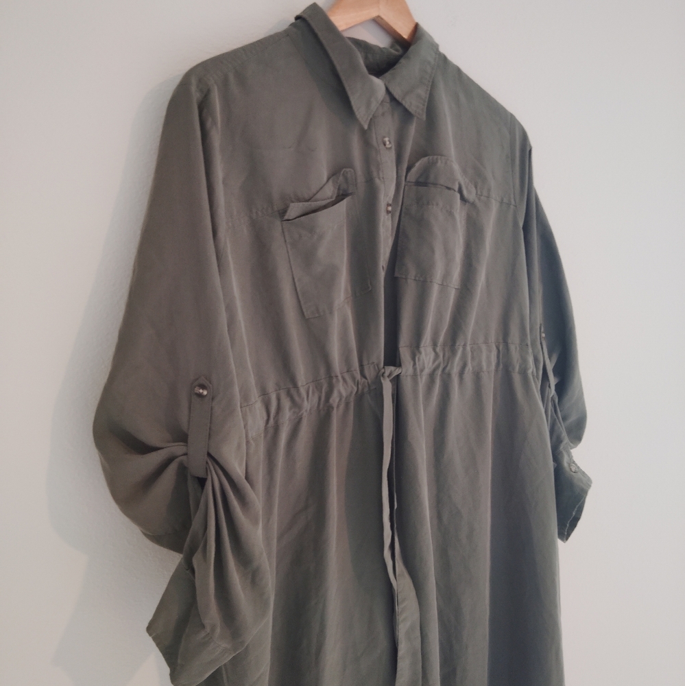 Isabel Maternity Long Sleeve Dress (Host Pick 🎉) - Picture 4 of 9